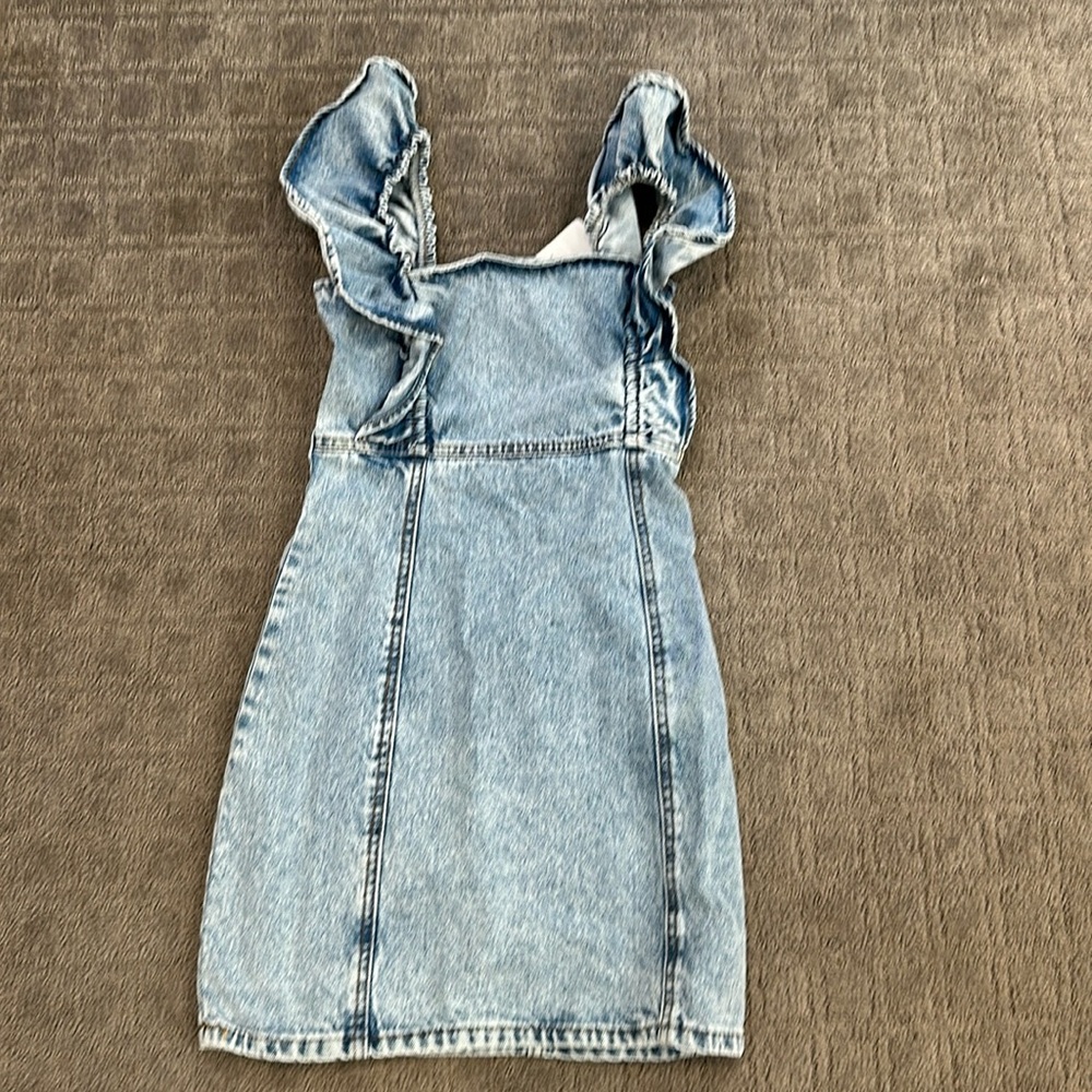 NWT ruffled denim dress